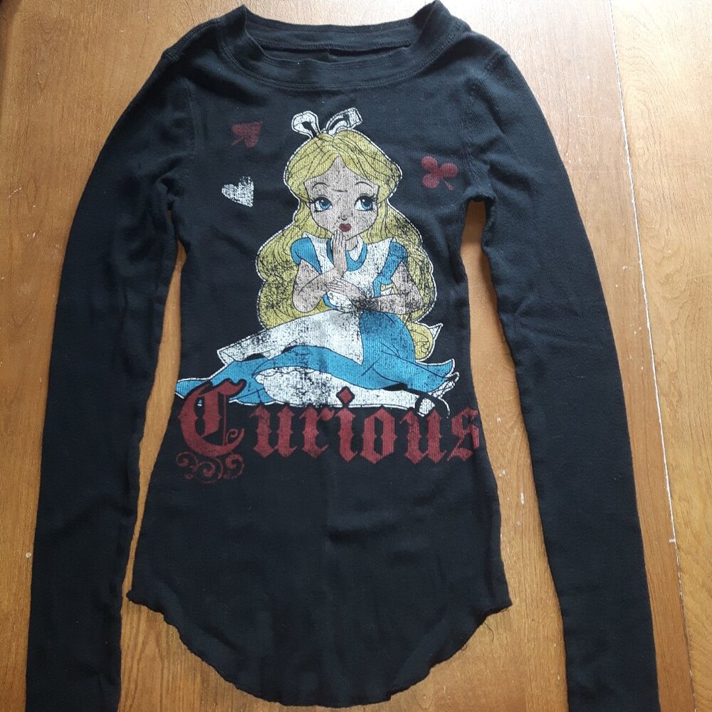 Disney Alice in wonderland shirt